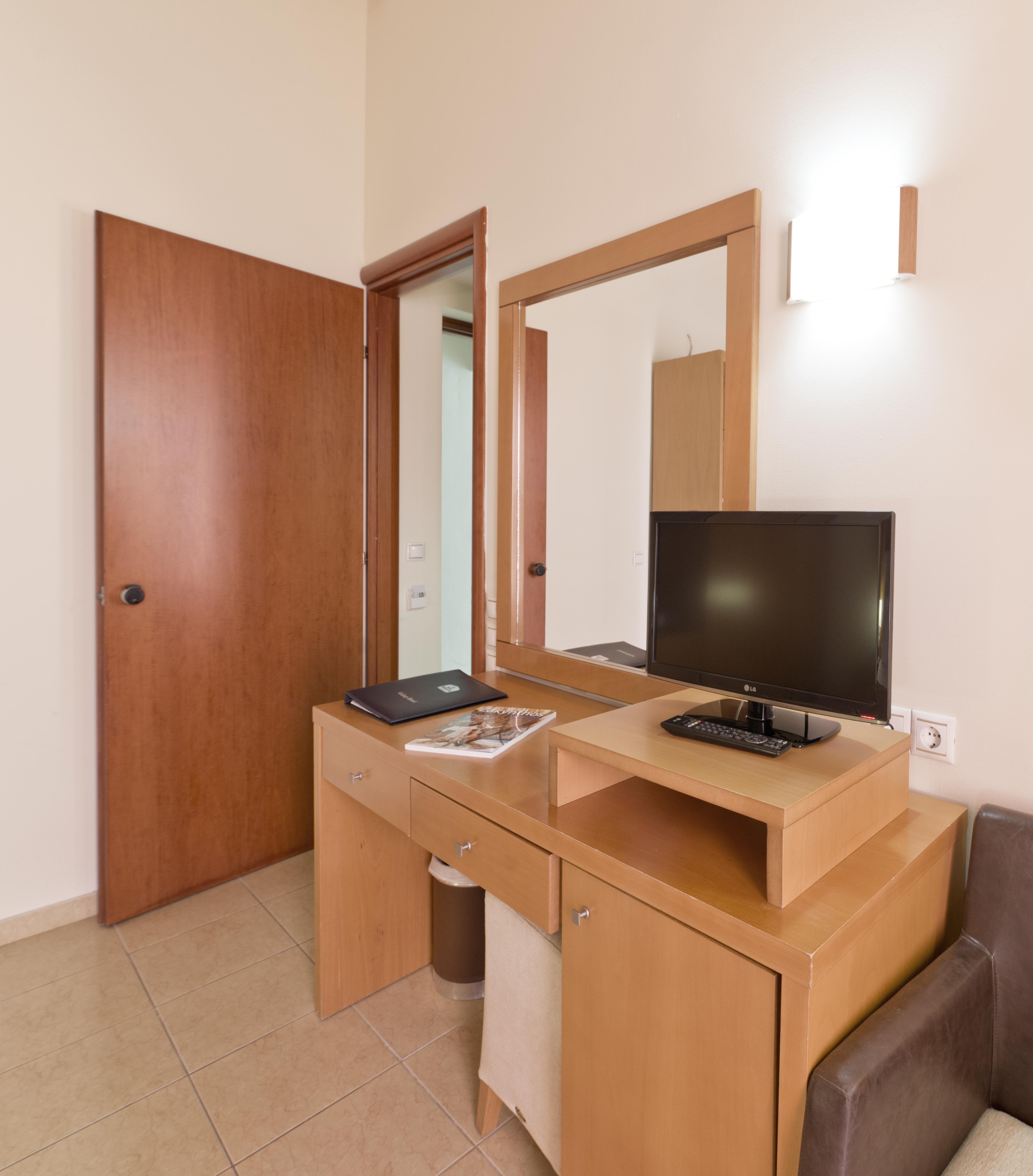 Galaxy Beach Resort BW Premier Collection Laganas Luaran gambar