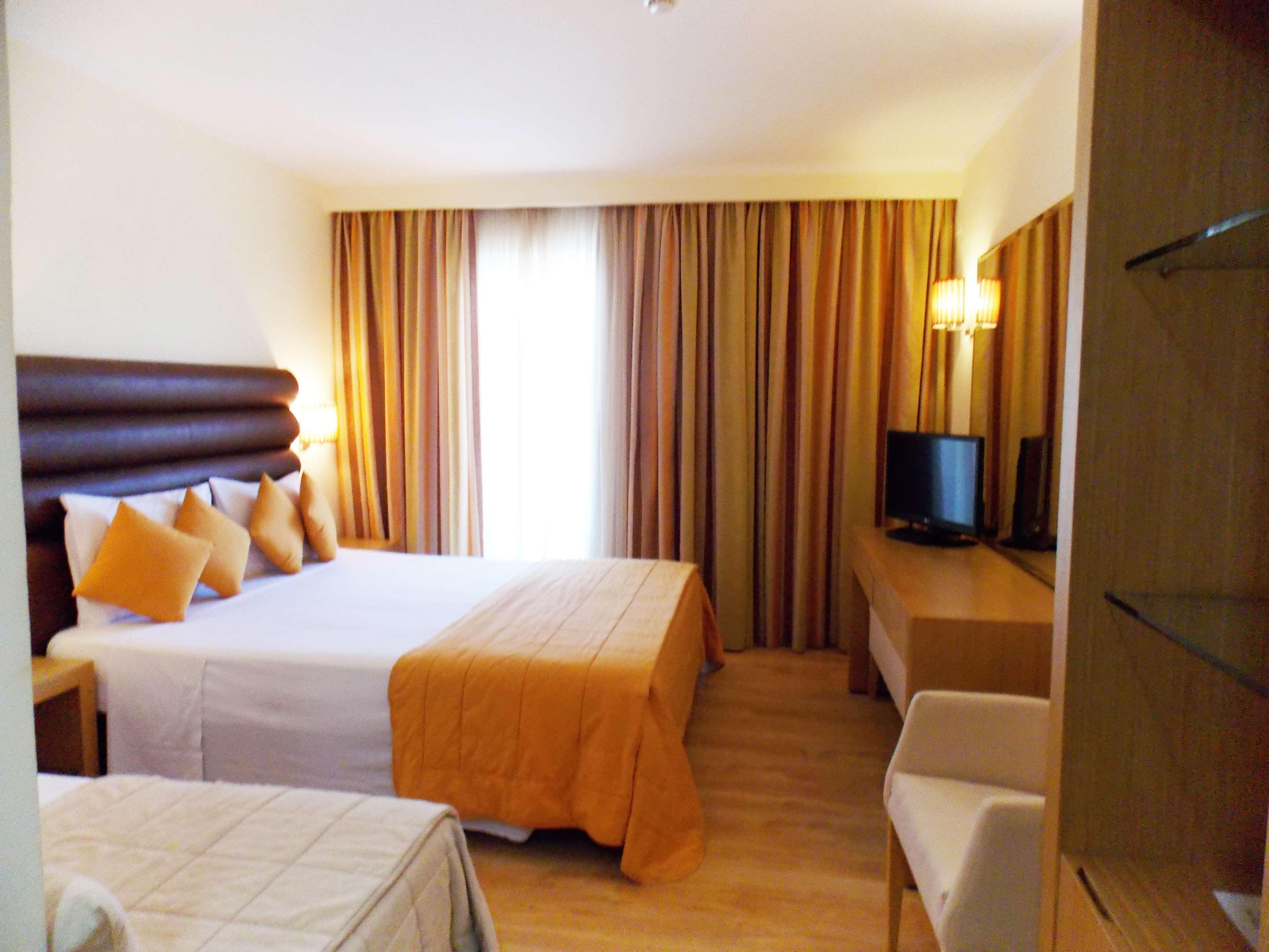 Galaxy Beach Resort BW Premier Collection Laganas Luaran gambar