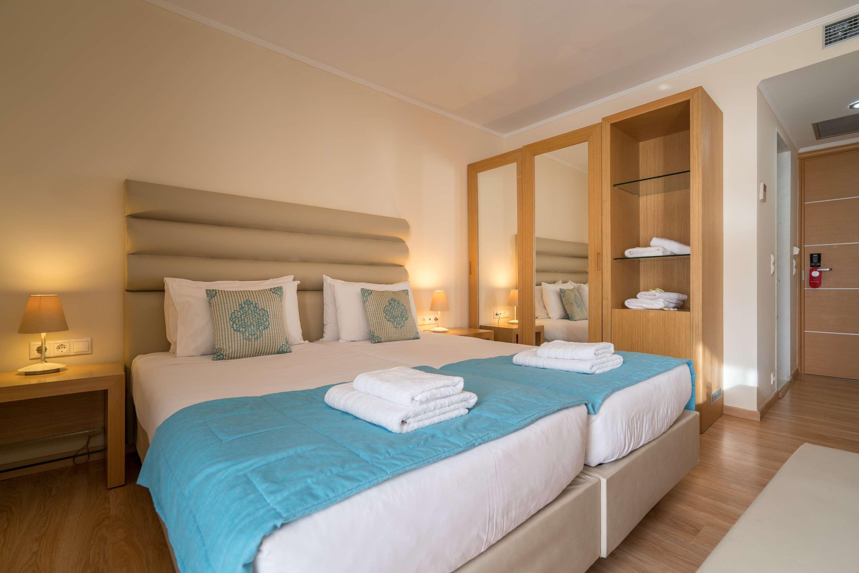Galaxy Beach Resort BW Premier Collection Laganas Luaran gambar