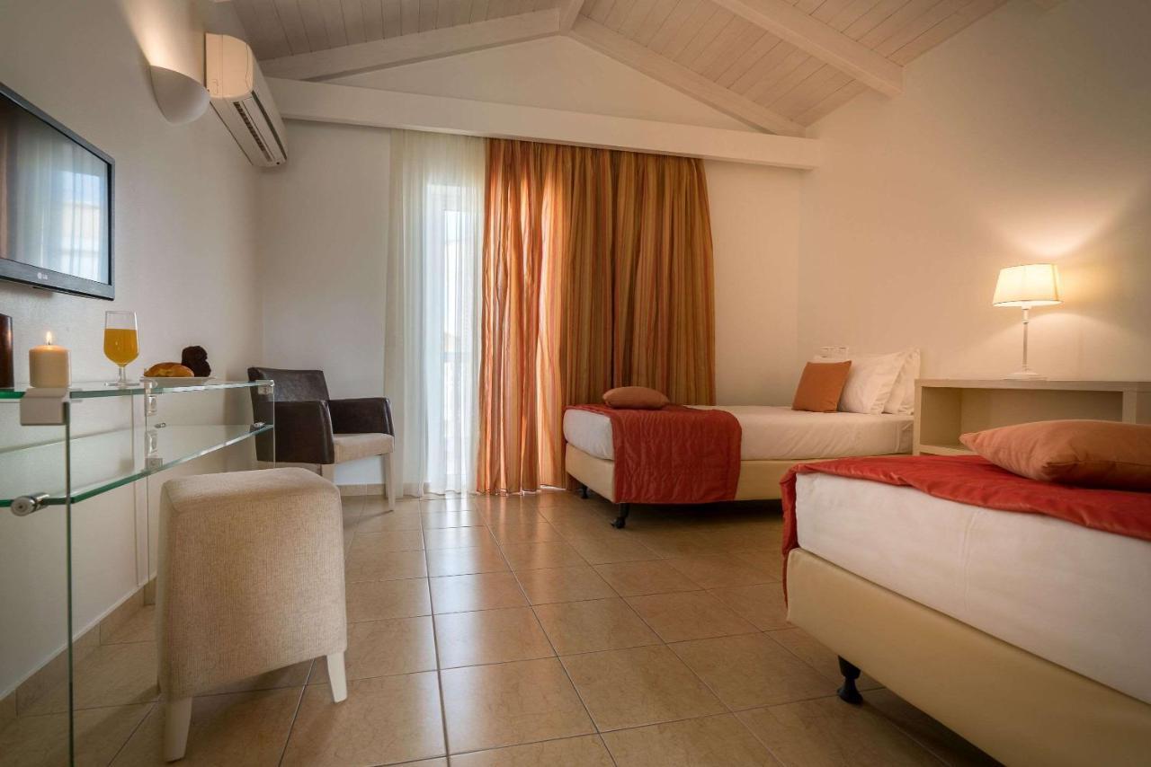 Galaxy Beach Resort BW Premier Collection Laganas Luaran gambar